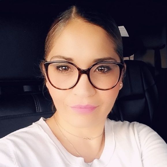 Meet your Posher, Mirna - Picture 1 of 1